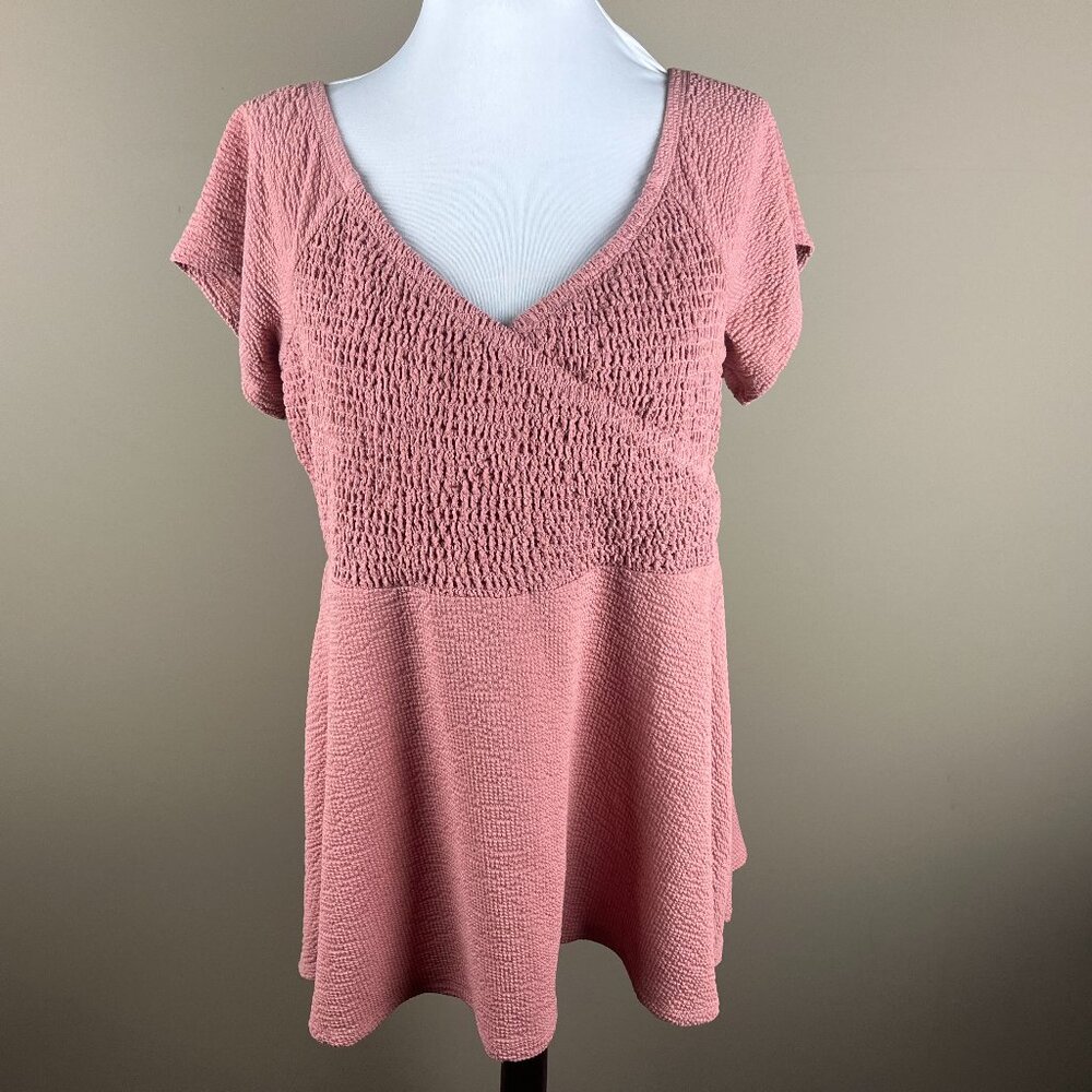 Torrid Cap Sleeve Blouse Plus Size 2X Salmon Pink, V-neck Faux Wrap, Peplum Hem